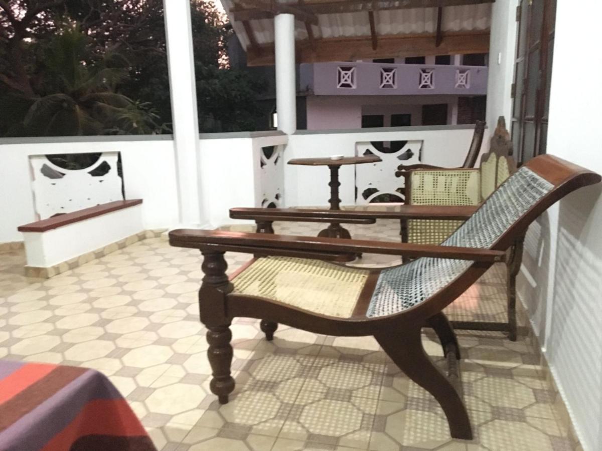 Hotel Rock House Unawatuna Exterior foto