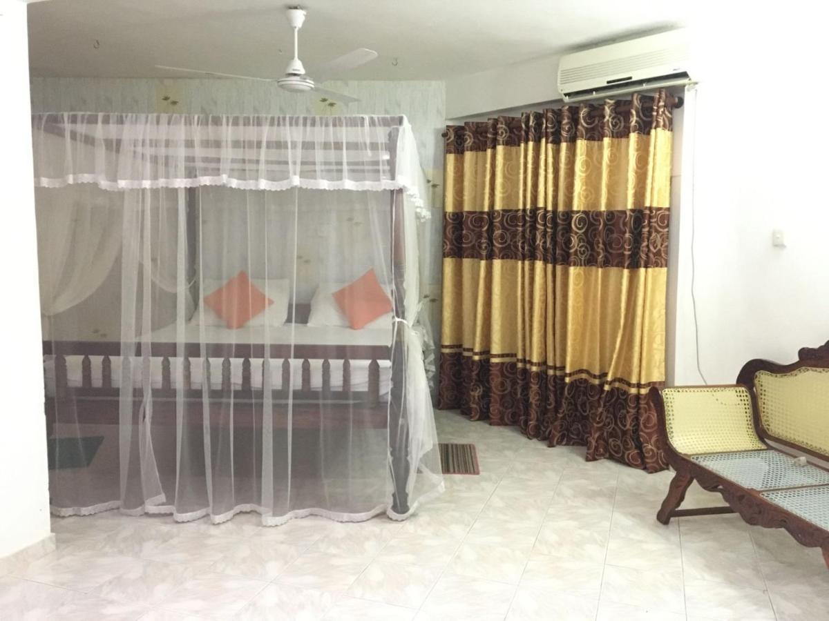 Hotel Rock House Unawatuna Exterior foto